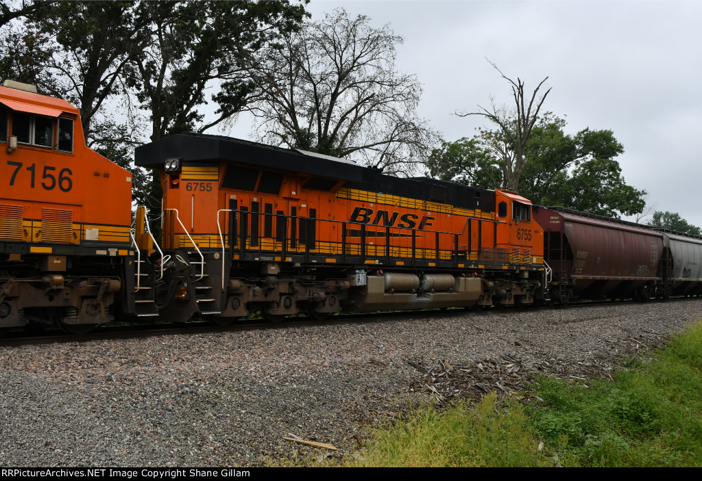 BNSF 6755